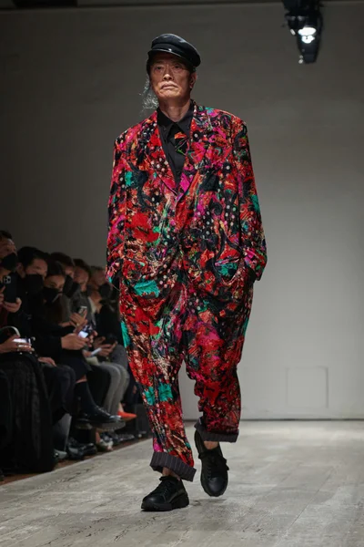 Look 23